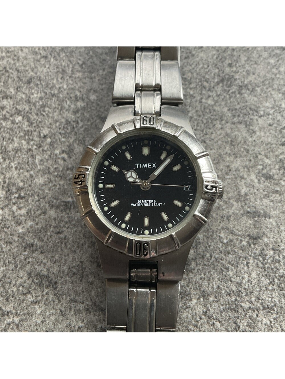 Vintage Timex Womens Watch 26mm Silver Tone Case And Band Black Dial Bin Q